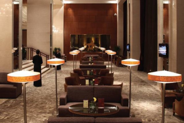 广州夜生活派对推荐：热门场所让你玩转夜色